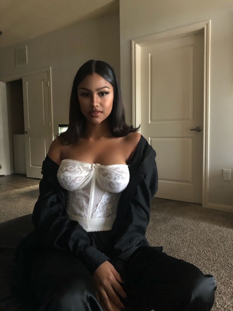 Tiddies on Show #ChwBJ6QS