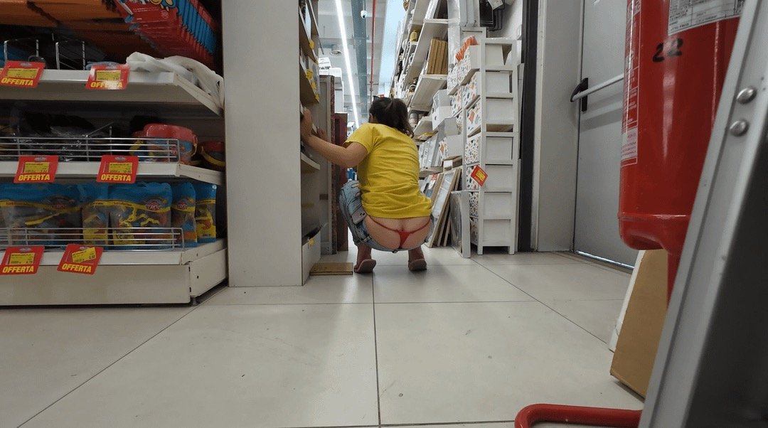 Teresa whaletail being showed in public like a good whore #HcPy7AkM