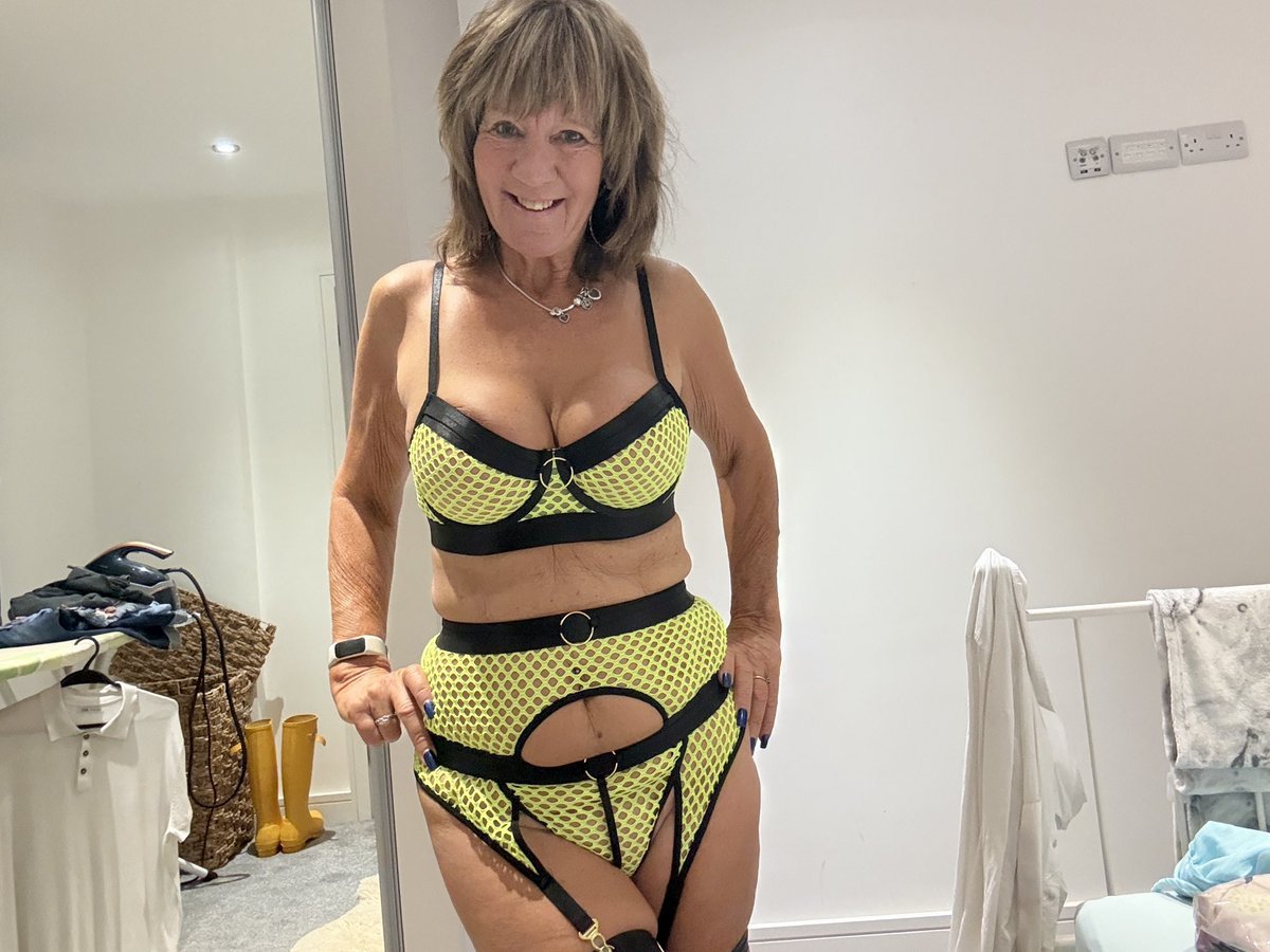 Uk 65 year old mature #jw8CSRcl