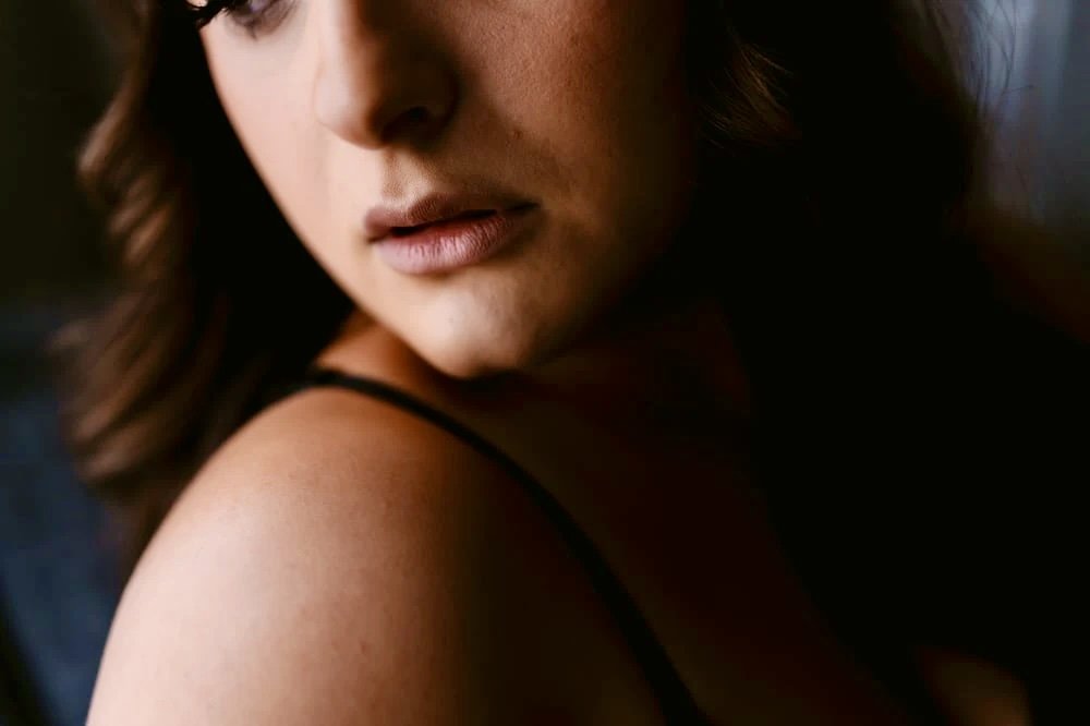THICC brunette wife boudoir #Fn4ObO2O