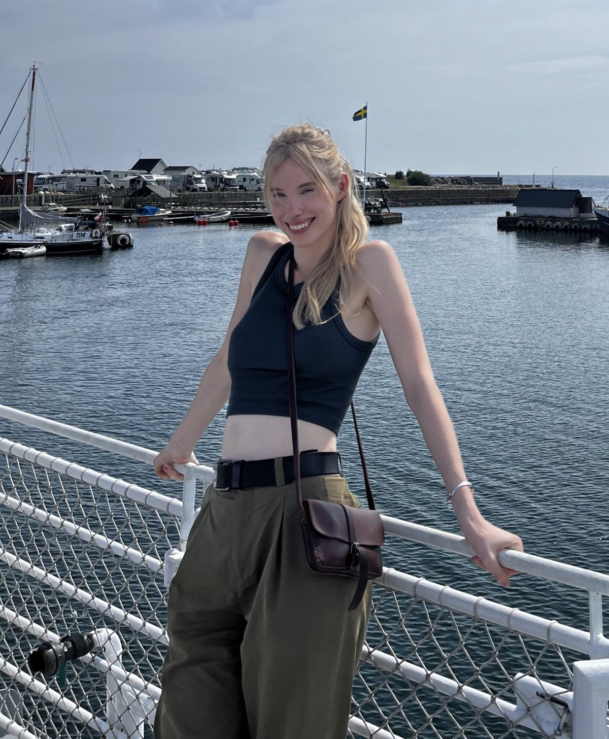 Tall-Girl-Next-Door-gets-all-holes-fucked-and-pissed-on #Kd8uSEY3